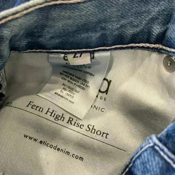 Γtica Fern High Rise Cut-Off Distressed Festival Denim Shorts - Size 27 NWOT - Picture 8 of 13